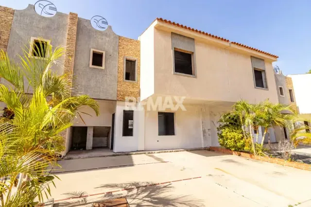 TOWNHOUSE EN VILLA TARASQUE, AVENIDA GUAJIRA - 10