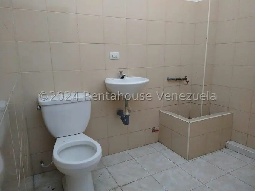 Local Comercial en Alquiler en Municipio Jimenez, Lara - 8