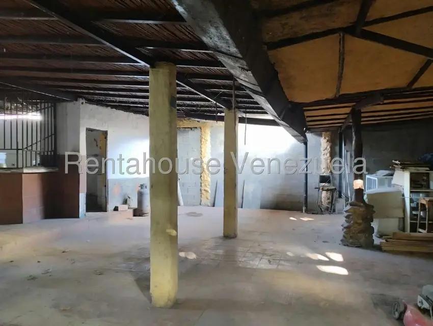 Casa (1 Nivel) en Venta en Centro, Lara - 13