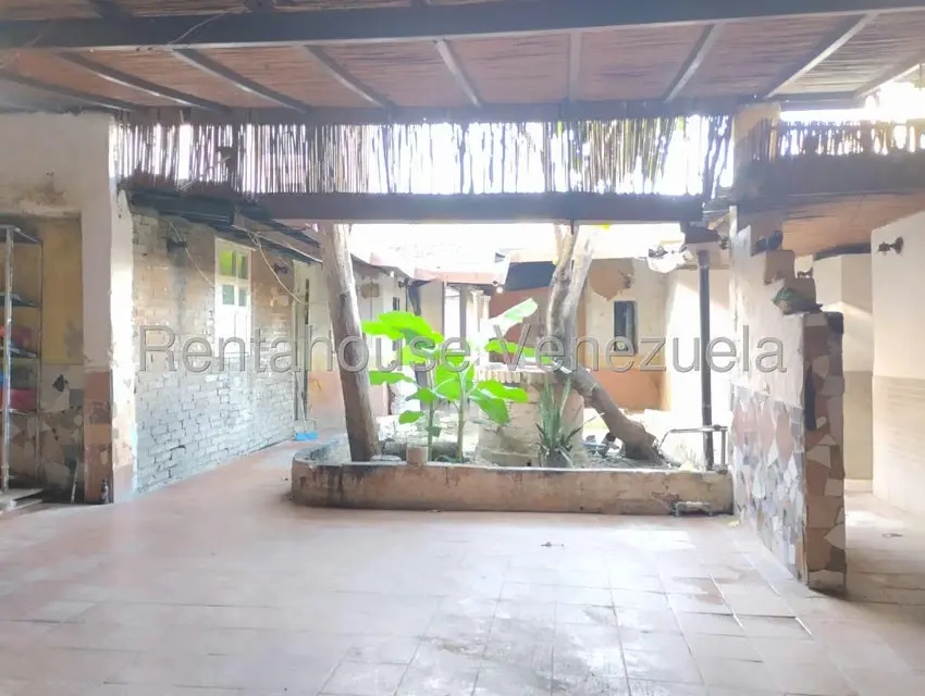Casa (1 Nivel) en Venta en Centro, Lara - 15