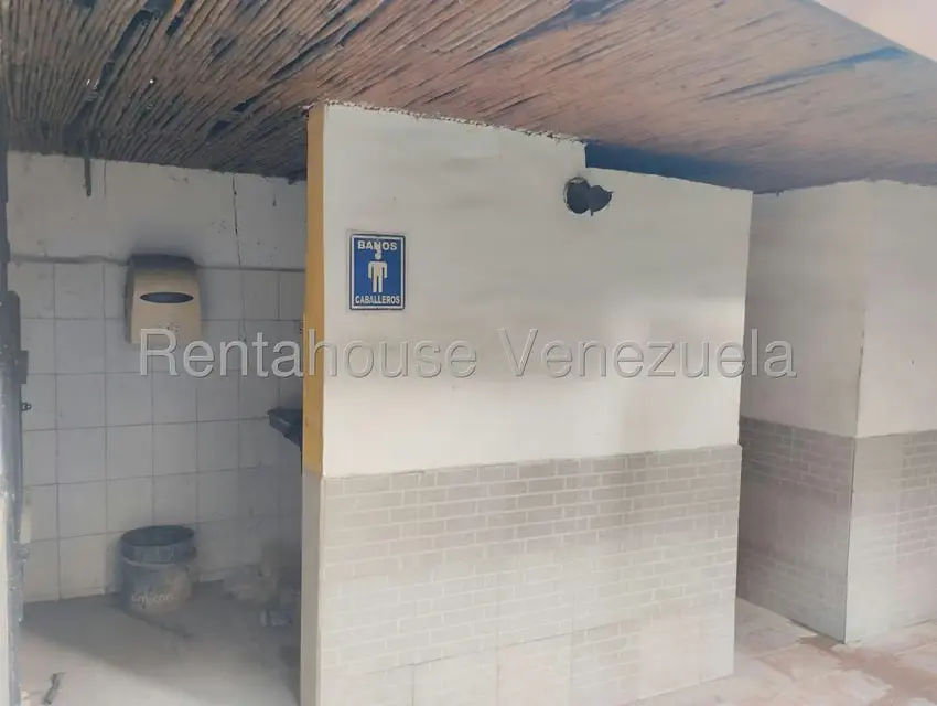 Casa (1 Nivel) en Venta en Centro, Lara - 16