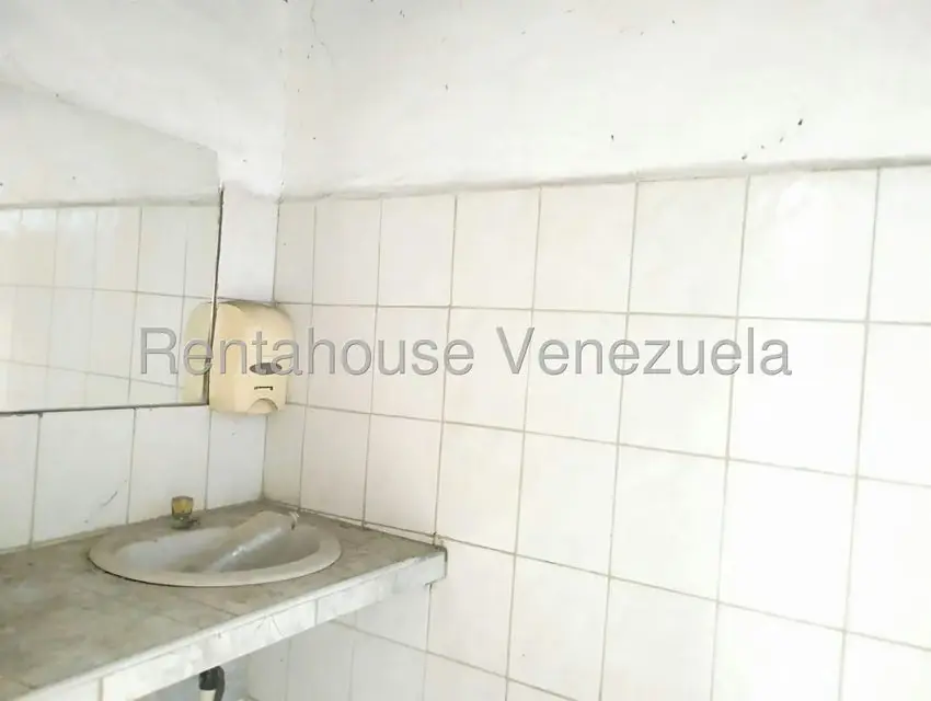 Casa (1 Nivel) en Venta en Centro, Lara - 19