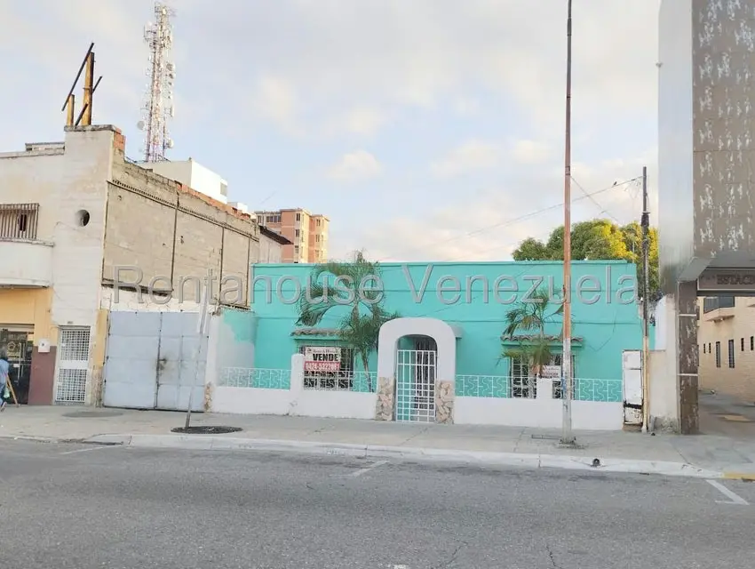 Casa (1 Nivel) en Venta en Centro, Lara - 31