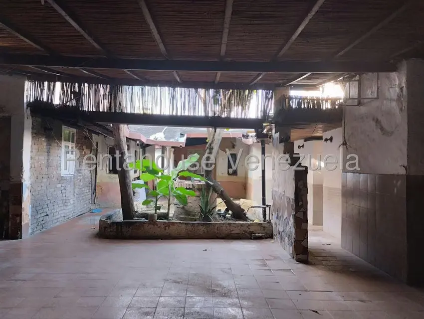 Casa (1 Nivel) en Venta en Centro, Lara - 9