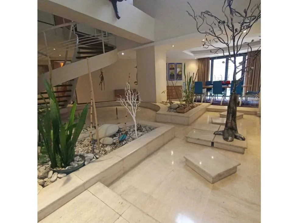 Vendo PB dúplex 600m2 Los Samanes 1504 - 18