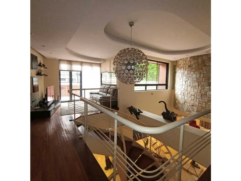 Vendo PB dúplex 600m2 Los Samanes 1504 - 31
