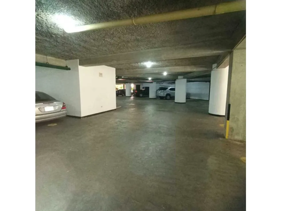 Vendo PB dúplex 600m2 Los Samanes 1504 - 57