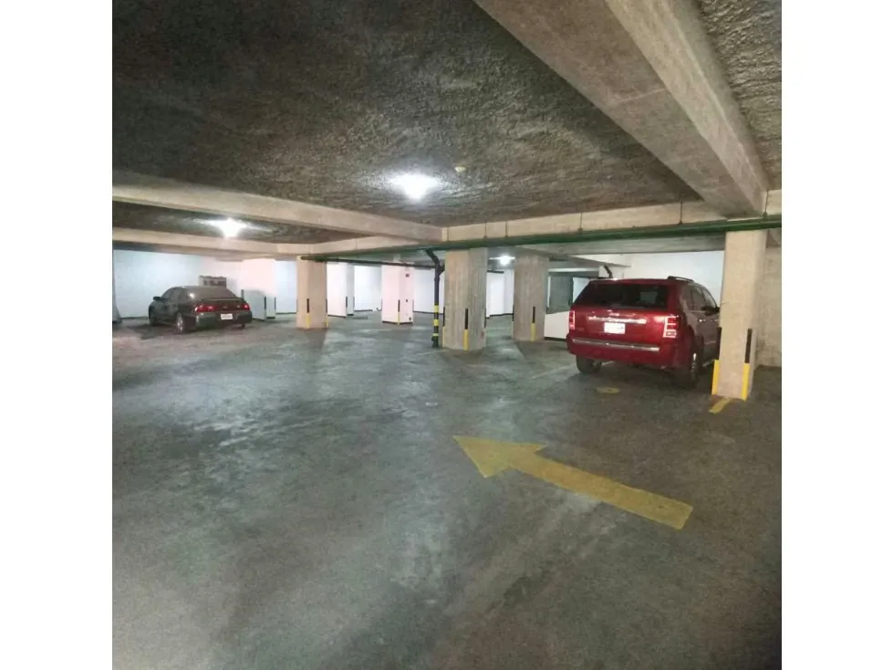 Vendo PB dúplex 600m2 Los Samanes 1504 - 58
