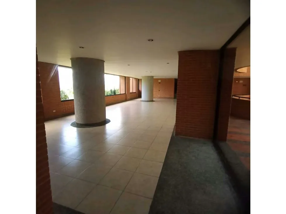Vendo PB dúplex 600m2 Los Samanes 1504 - 7