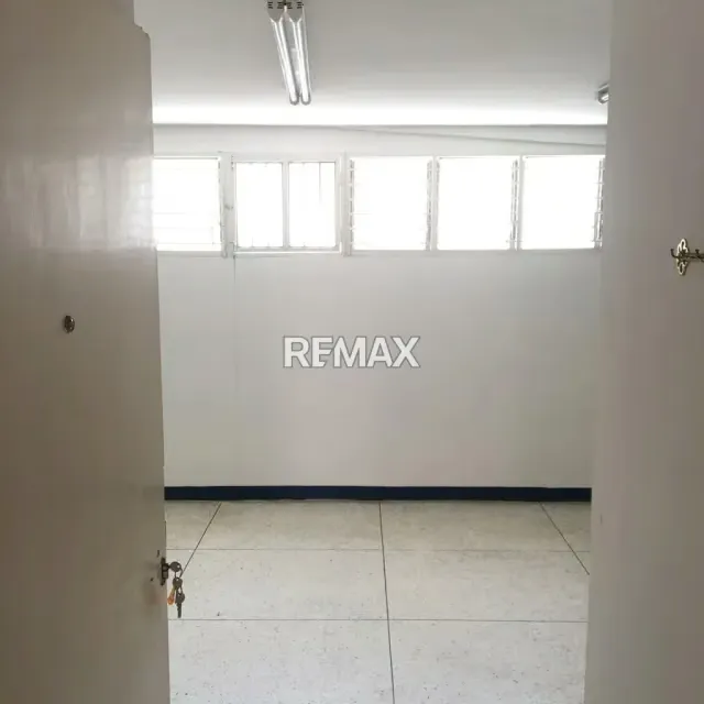 Local Comercial N° 37 en Alquiler Centro Comercial Plaza la Cruz - Cabudare - 5