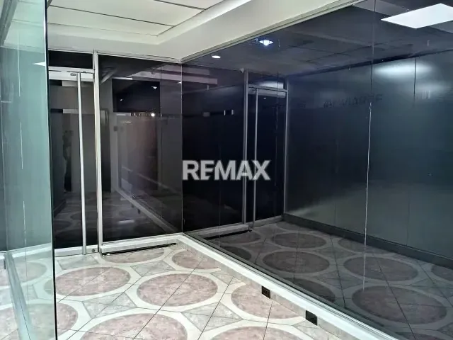 Se Alquila Local ideal para Oficina en CC Otama La Viña - Valencia con planta eléctrica 50% - 6