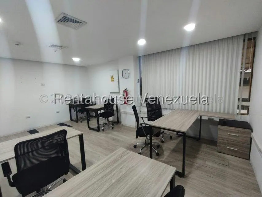 Oficina en Alquiler en Prados del Este, Distrito Metropolitano - 15