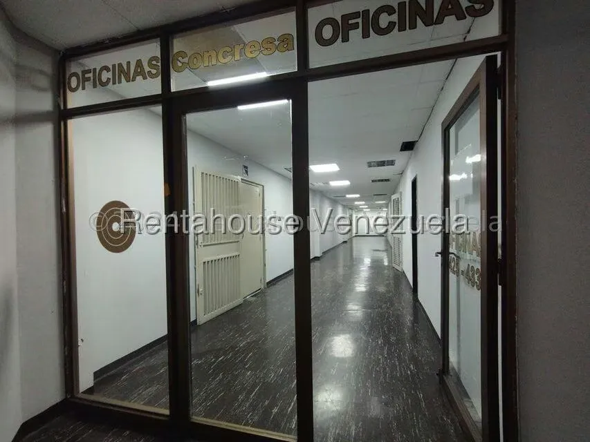 Oficina en Alquiler en Prados del Este, Distrito Metropolitano - 4