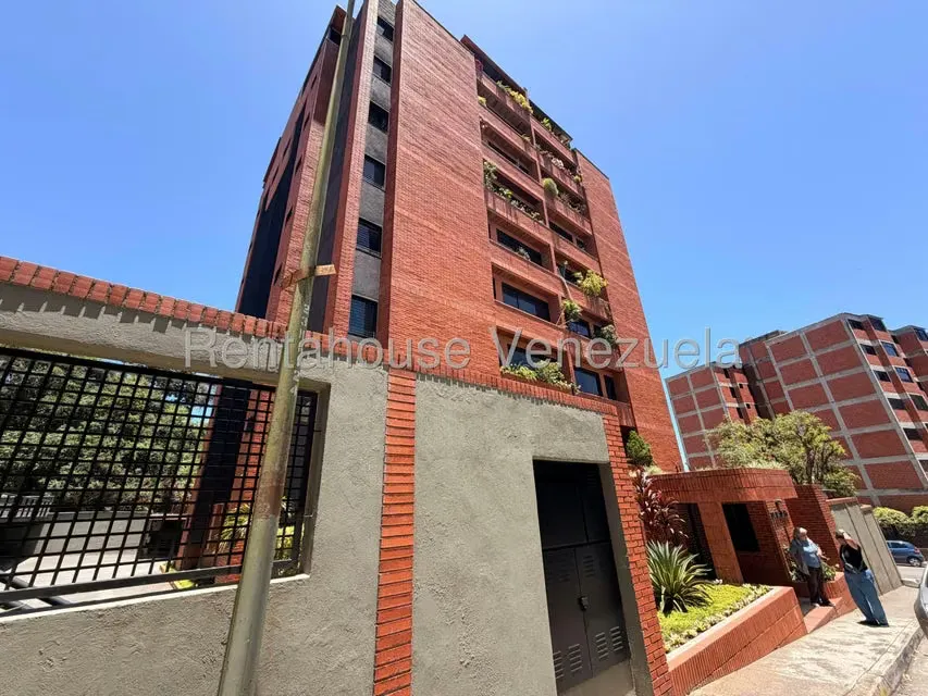 Apartamento (1 Nivel) en Alquiler en Parque el Retiro, Miranda - 2