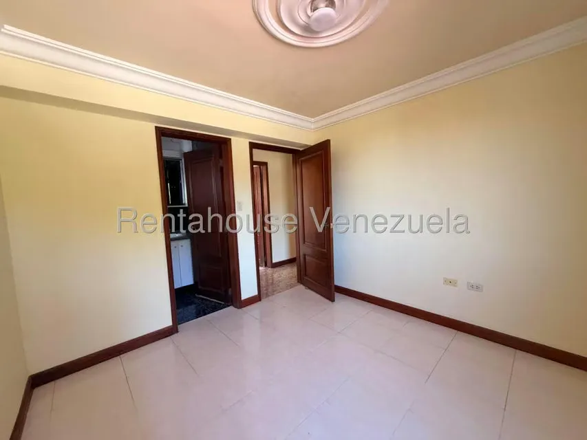 Apartamento (1 Nivel) en Alquiler en Parque el Retiro, Miranda - 5