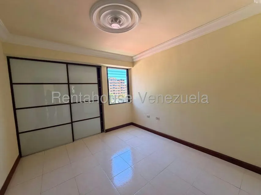 Apartamento (1 Nivel) en Alquiler en Parque el Retiro, Miranda - 7