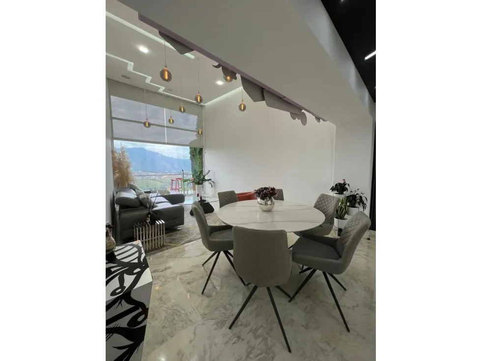 Se vende PH Duplex en Loma Linda - 3
