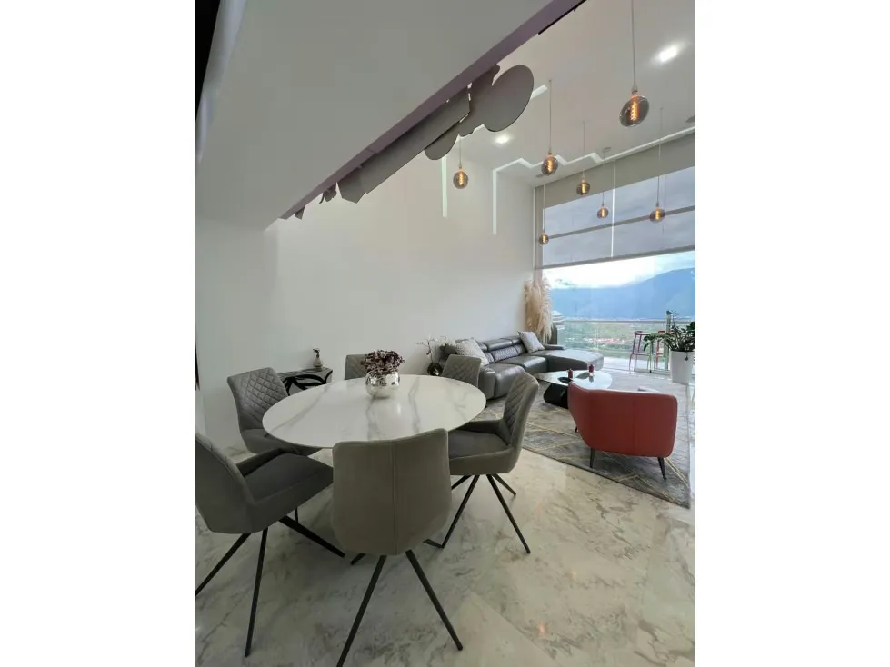 Se vende PH Duplex en Loma Linda - 4