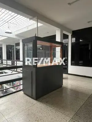 Mini Tienda N° 2 en Alquiler Avenida Andrés Bello entre Carrera 21 y 22 Zona Centro- Barquisimeto