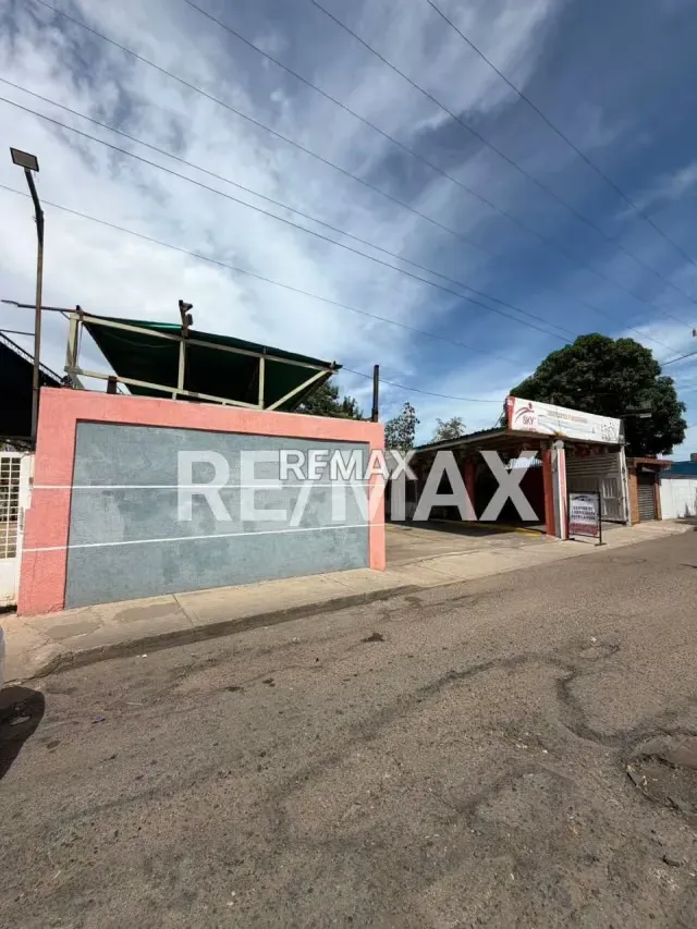 LOCAL TALLER URB PASTORA - 14