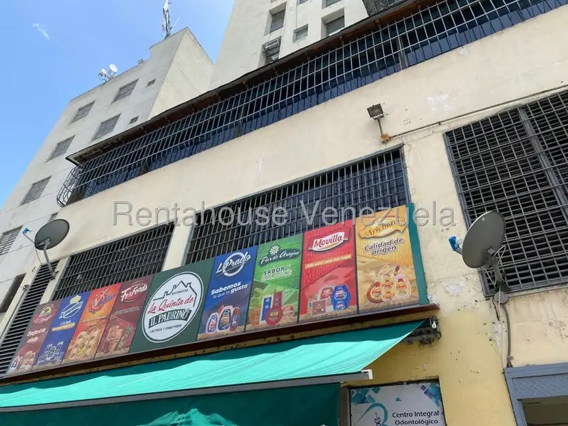Local Comercial en Alquiler en Quinta Crespo, Distrito Metropolitano