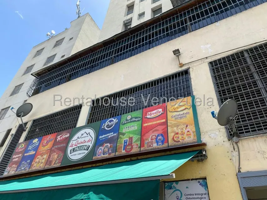 Local Comercial en Alquiler en Quinta Crespo, Distrito Metropolitano