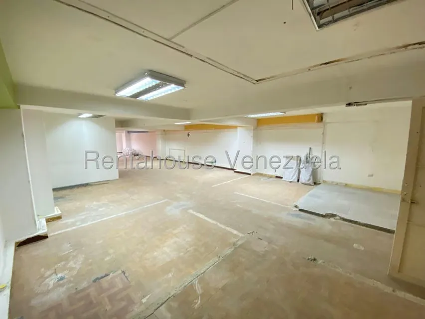 Local Comercial en Alquiler en Quinta Crespo, Distrito Metropolitano - 9