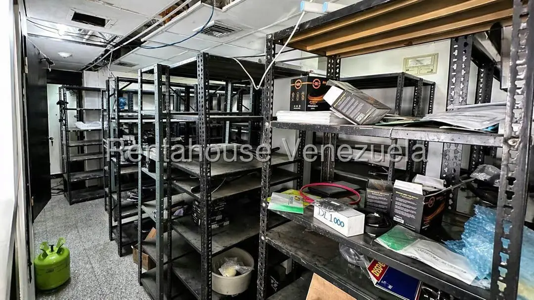 Local Comercial en Venta en Cumbres de Curumo, Distrito Metropolitano - 6