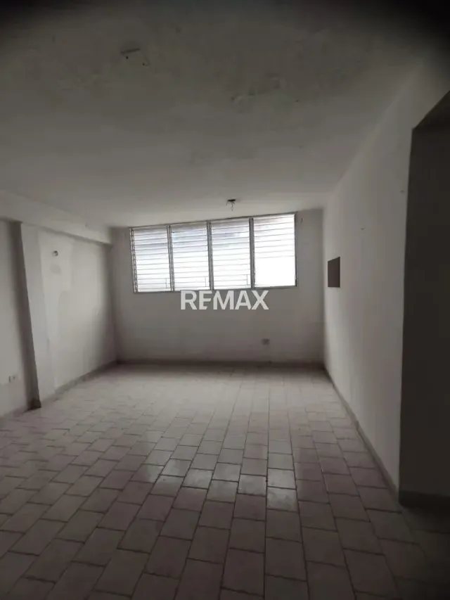 Accesible apartamento en venta. Sector centro de Araure estado portuguesa. - 3