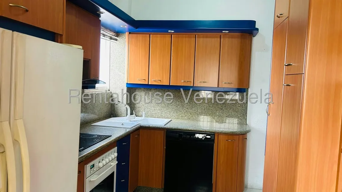 Apartamento (1 Nivel) en Venta en Los Dos Caminos, Distrito Metropolitano - 15