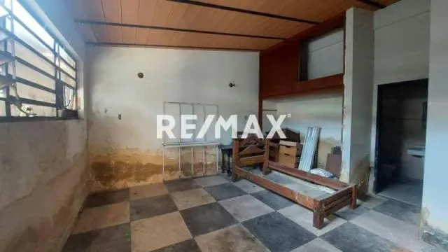 Se Vende casa en la viña a remodelar en calle cerrada con vigilancia - 3