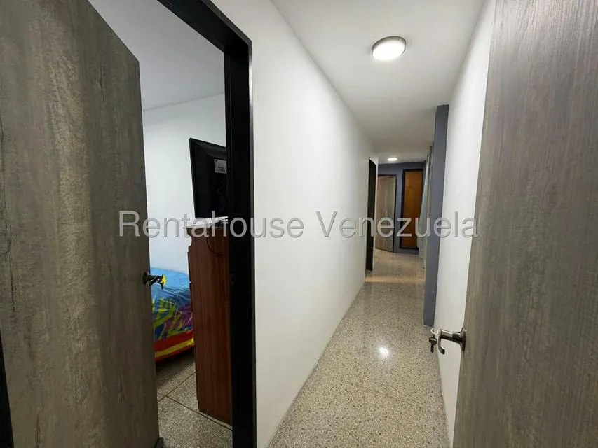 Apartamento (1 Nivel) en Venta en La Florida, Distrito Metropolitano - 18