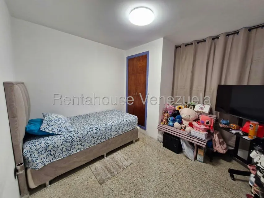Apartamento (1 Nivel) en Venta en La Florida, Distrito Metropolitano - 21