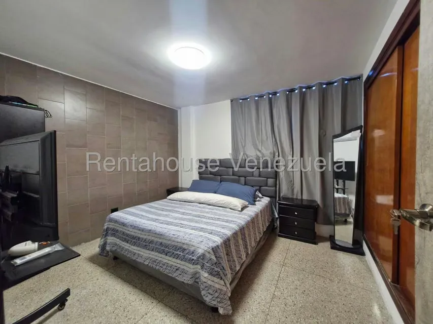 Apartamento (1 Nivel) en Venta en La Florida, Distrito Metropolitano - 23