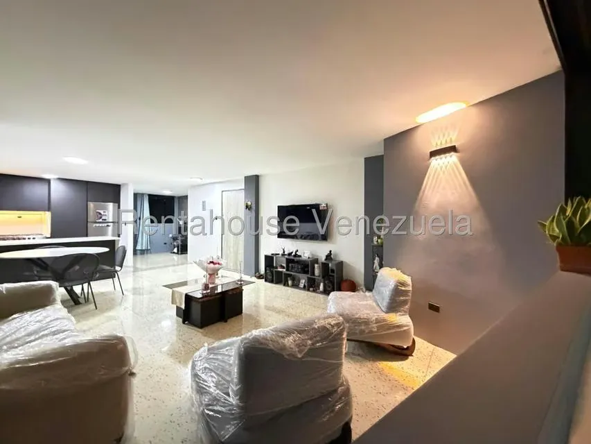 Apartamento (1 Nivel) en Venta en La Florida, Distrito Metropolitano - 7
