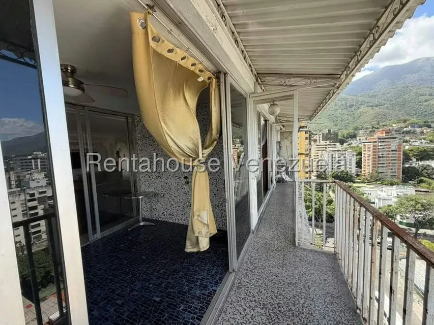 Apartamento (1 Nivel) en Venta en La Florida, Distrito Metropolitano - 11