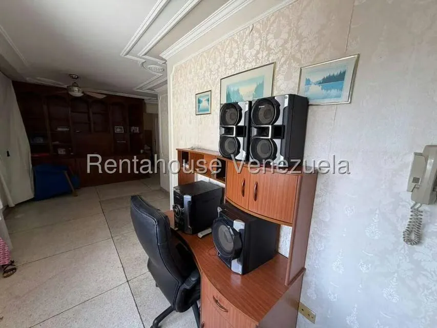 Apartamento (1 Nivel) en Venta en La Florida, Distrito Metropolitano - 13