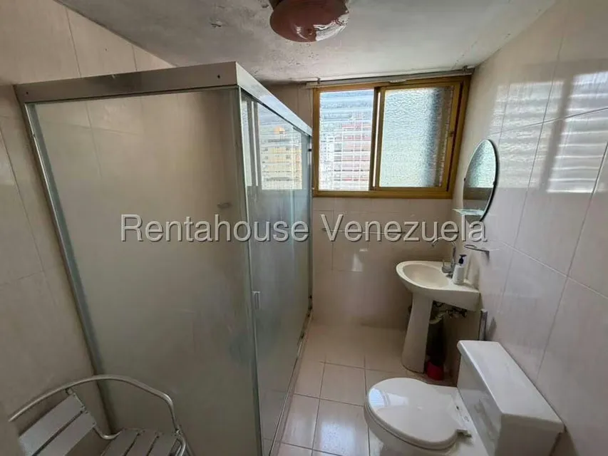 Apartamento (1 Nivel) en Venta en La Florida, Distrito Metropolitano - 25