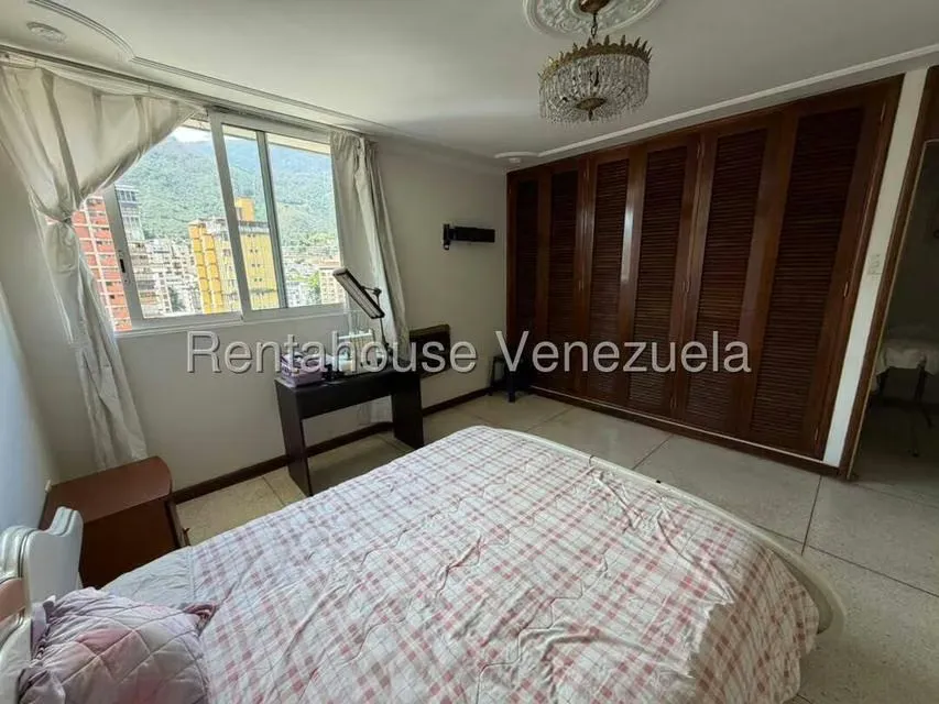 Apartamento (1 Nivel) en Venta en La Florida, Distrito Metropolitano - 26