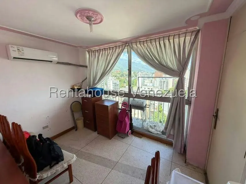 Apartamento (1 Nivel) en Venta en La Florida, Distrito Metropolitano - 31