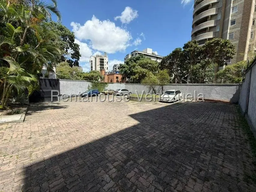 Apartamento (1 Nivel) en Venta en La Florida, Distrito Metropolitano - 45