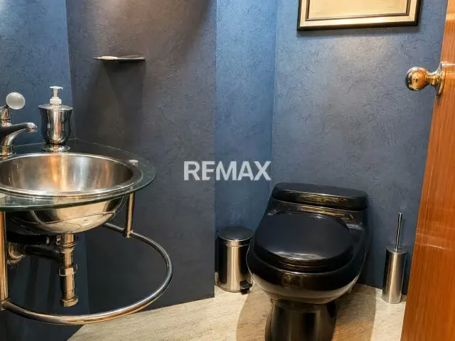 Amplio Townhouse en Alquiler en Alta Florida con Rooftop, Jacuzzi y Pozo Propio - 14