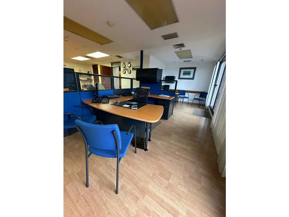 Oficina en Alquiler - Centro Empresarial La Lagunita