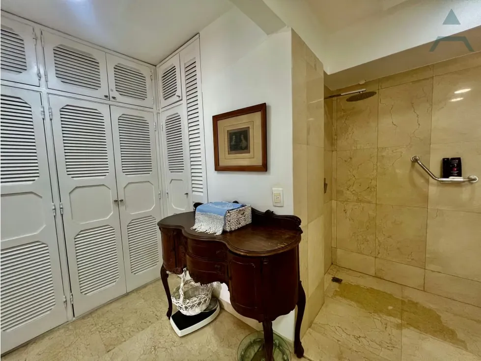 Se vende/alq Apto244m² 2h+s/3b+s/3p Las Mesetas de Santa Rosa de Lima - 21