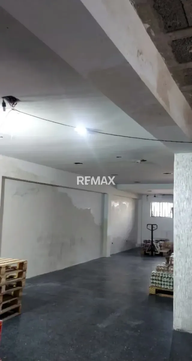Edificio Comercial en Venta Carrera 19 entre Calles 13 y 14 Zona Este - Barquisimeto - 4