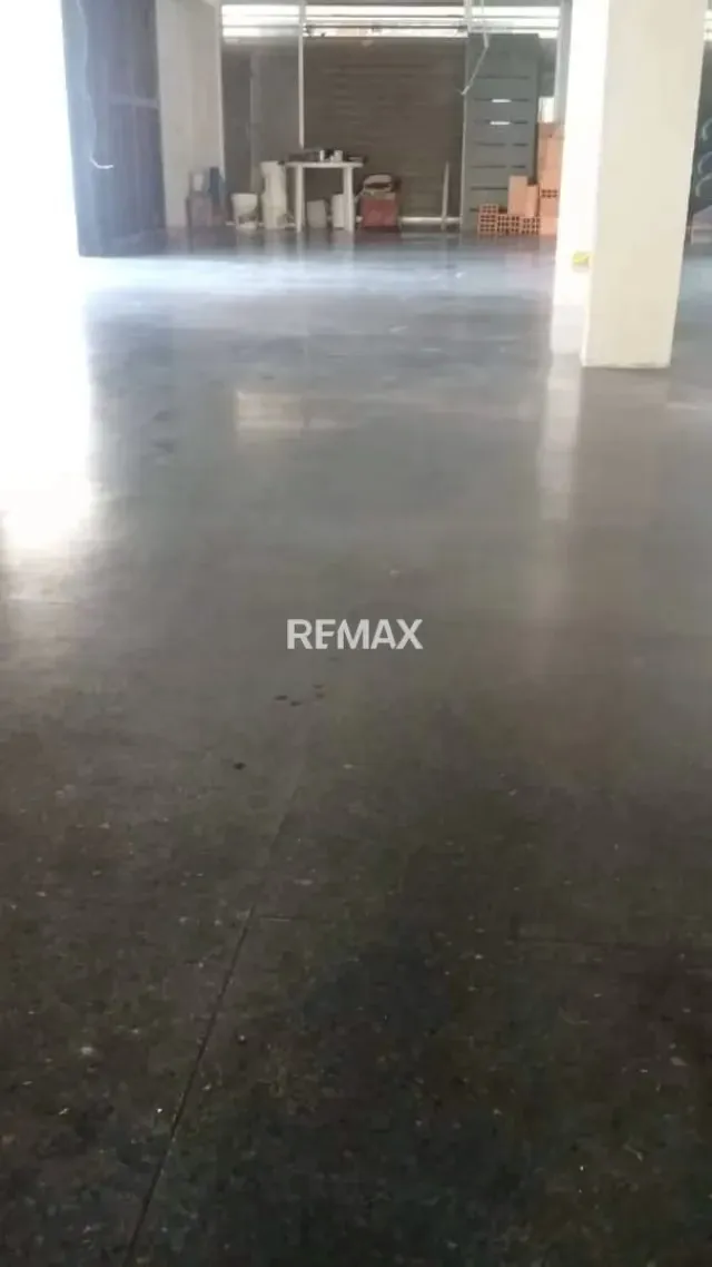 Edificio Comercial en Venta Carrera 19 entre Calles 13 y 14 Zona Este - Barquisimeto - 6