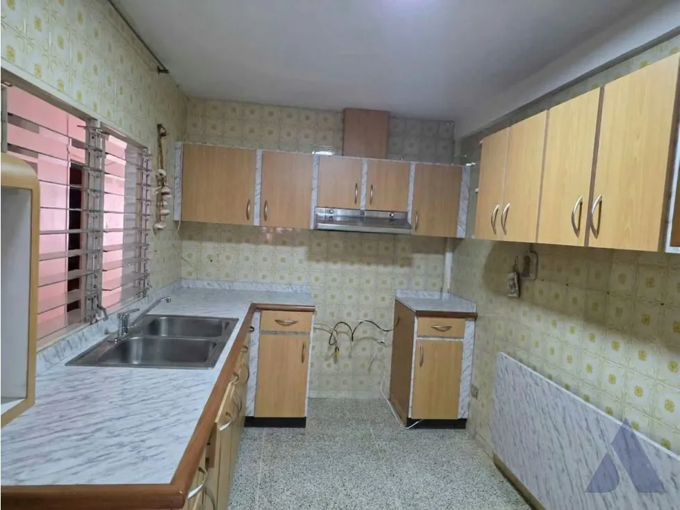 Alquilo casa 375m2 Montecristo 3364 - 12