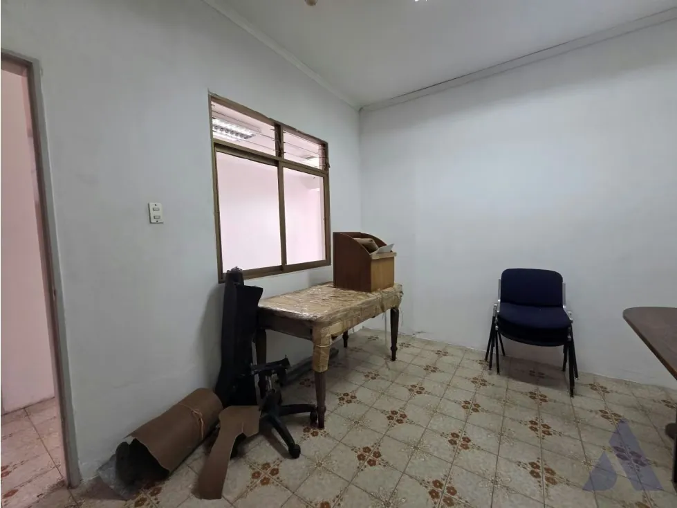 Alquilo casa 375m2 Montecristo 3364 - 7