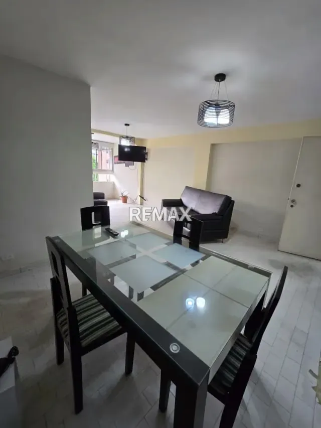 VENTA APARTAMENTO EN LA URBINA - 3