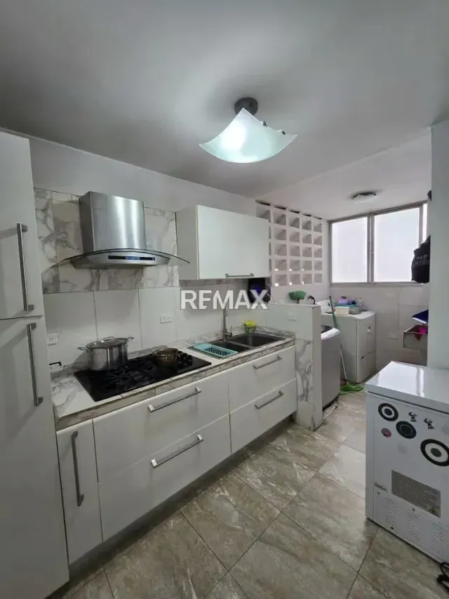 VENTA APARTAMENTO EN LA URBINA - 8